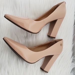 NWOT Nude Pump Heel